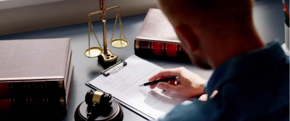 Mark J. Bunim Publishes an Arbitration Primer for Litigators in the NYLitigator